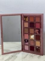Huda Beauty Naughty Nude Eyeshadow Pallet - Image 3