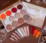 Tehila big powder highlighter and cream blush palette