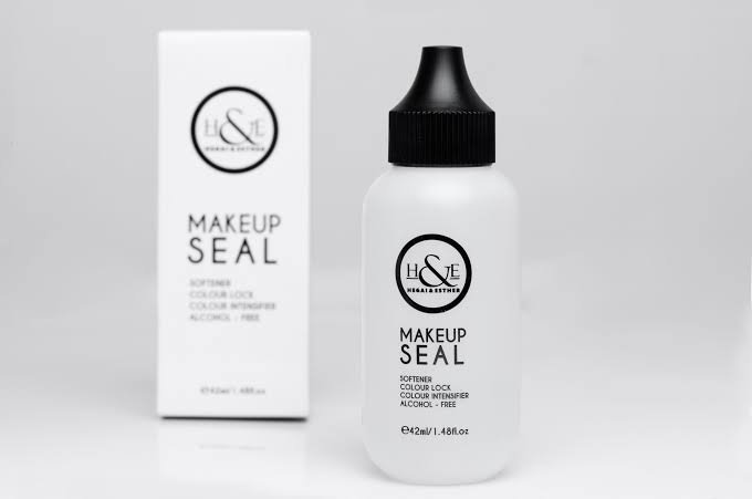 Hegai-Esther-makeup-seal.jpeg Hegai & Esther makeup seal - Image 1