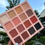 Vee beauty Naked Eyeshadow Palette - Image 2