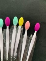 Silicone Lip Exfoliating Brush.