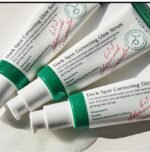 Axis-Y Dark spot Correcting Glow Serum - Image 2