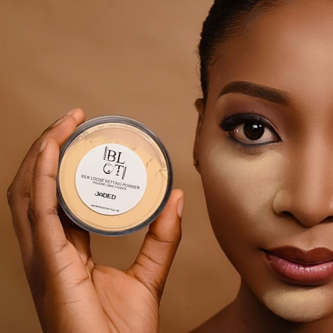 blotbeautysettingpowderjaded.jpg BLOT Silk Loose Setting Powder - Image 1