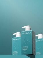 Medix 5.5 Glycolic + Lactic Acid Skin perfecting Body wash - Image 2